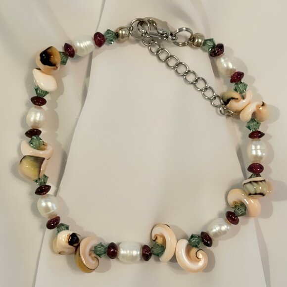 Popcorn Shell Bead & White Pearl Bracelet w/Garnets & Swarovski Crystals - Picture 1 of 3